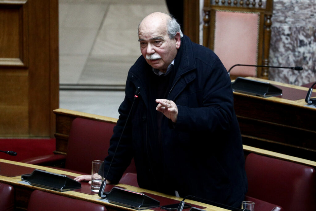 Βούτσης: Ο κ. Μητσοτάκης δεν μπορεί να ξαναγράψει την ιστορία με μικροκομματικούς φακούς