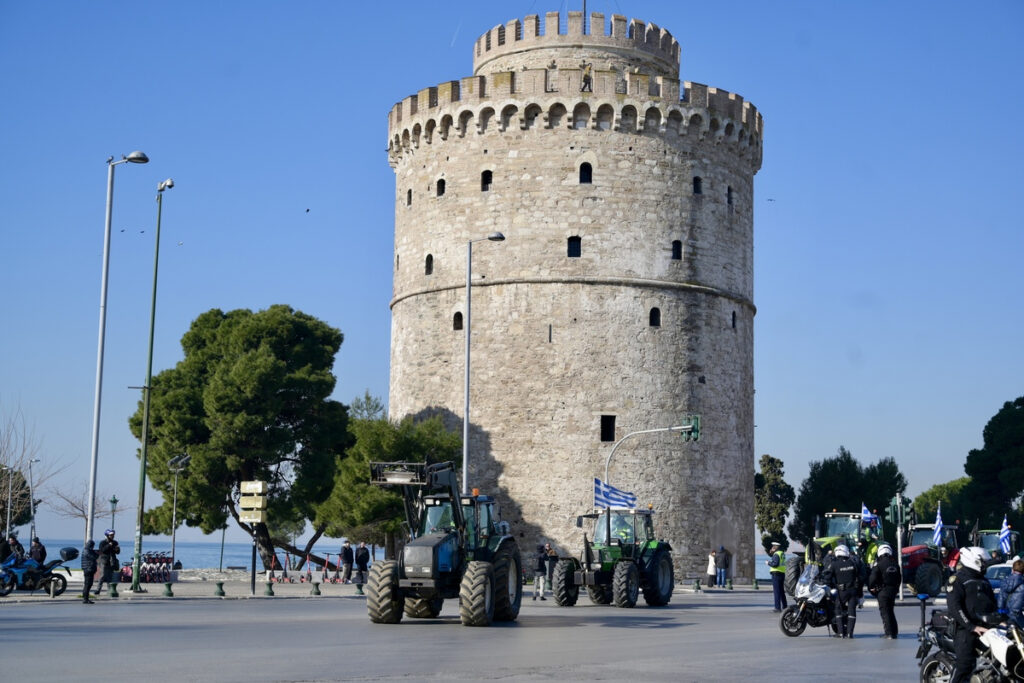 Αγρότες: Ζεσταίνουν τα τρακτέρ για μαζικό συλλαλητήριο στην ομιλία Μητσοτάκη στη Θεσσαλονίκη