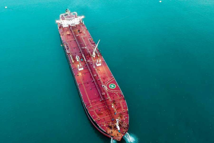 Έκκληση για απεγκλωβισμό 9 Ελλήνων ναυτικών – Ανοιχτά της Κίνας επί 15 μήνες το πλοίο