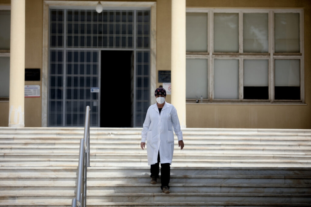 Τζανάκης: Aναμένουμε έως 6.000 κρούσματα ημερησίως τον Αύγουστο
