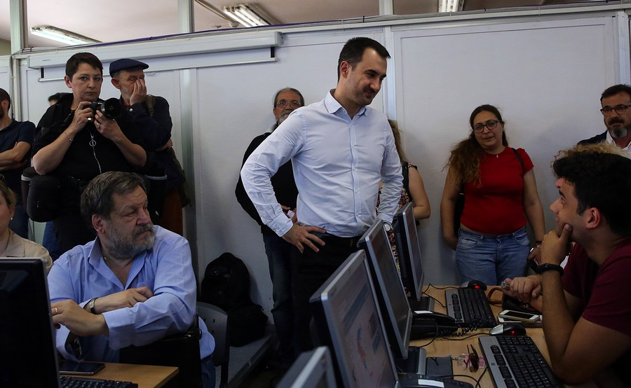 Ο Αλέξης Χαρίτσης ψήφισε στην Καλαμάτα