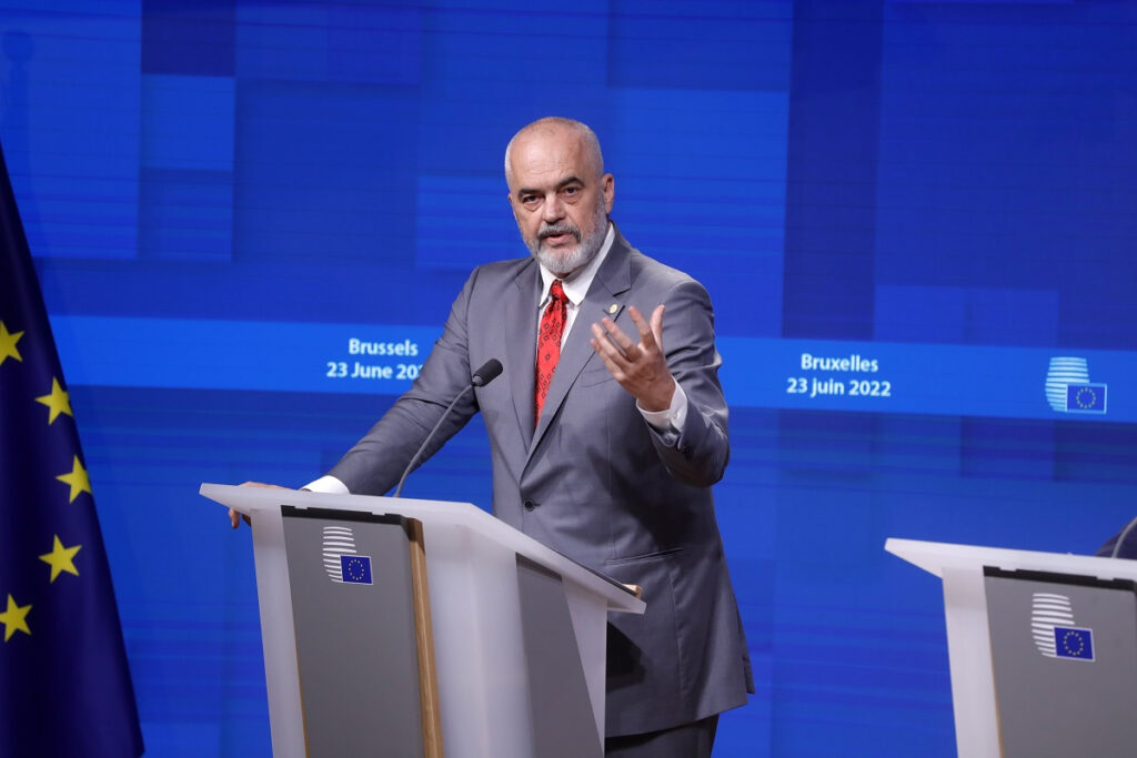 Ποια είναι η «Σούδα» της Αλβανίας – Τι προτείνει ο Ράμα στον Στόλτενμπεργκ