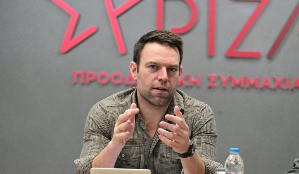 Αυξήσεις 10% στο Δημόσιο και επαναφορά 13ου και 14ου μισθού ζητά ο Κασσελάκης