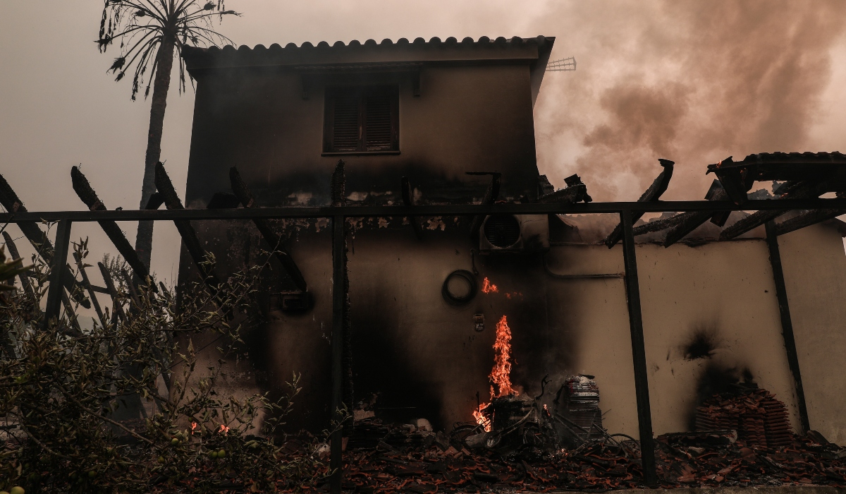 Αττική: Πού συγκεντρώνονται είδη πρώτης ανάγκης για τους πυρόπληκτους
