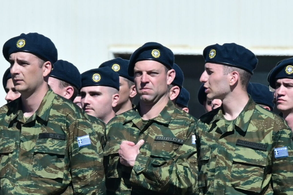 Ορκίστηκε ο Στέφανος Κασσελάκης στη Θήβα (φωτογραφίες)