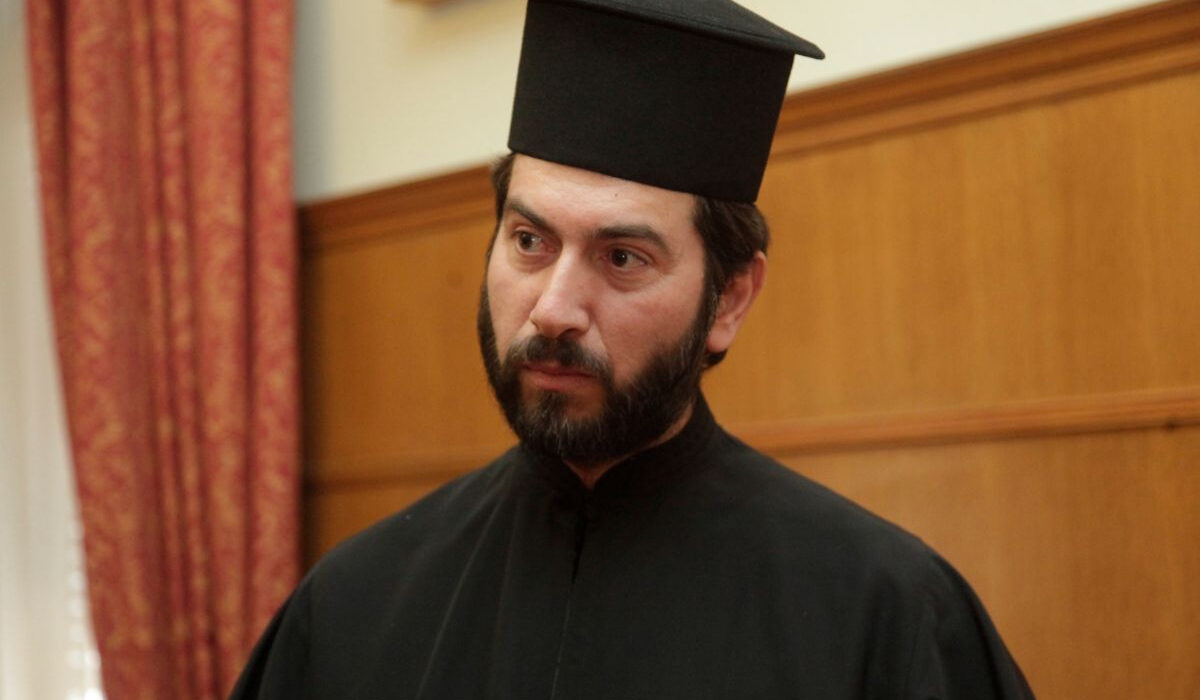 Κιβωτός του Κόσμου: Έρευνα για ξέπλυμα χρήματος και φοροδιαφυγή σε πατέρα Αντώνιο και πρεσβυτέρα