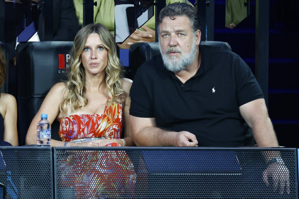 Ο Ράσελ Κρόου και η σύντροφός του «έφαγαν πόρτα» σε γνωστό εστιατόριο της Μελβούρνης
