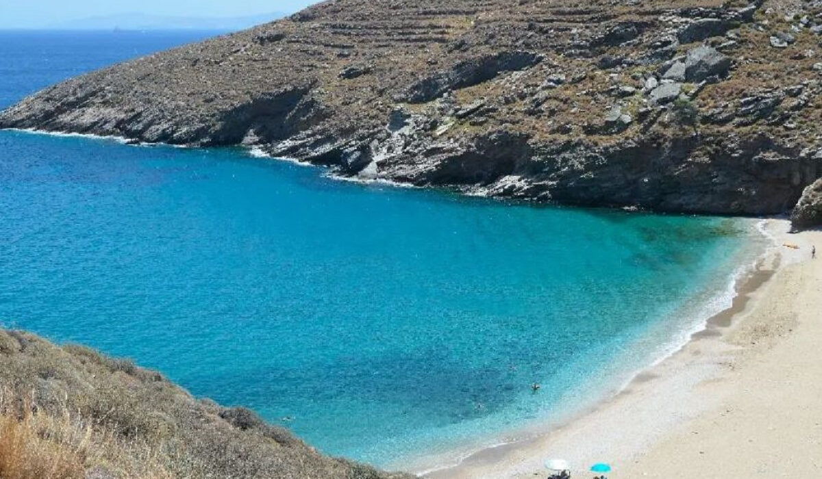 5 νησιά με φθηνά ακτοπλοϊκά εισιτήρια κοντά στην Αθήνα