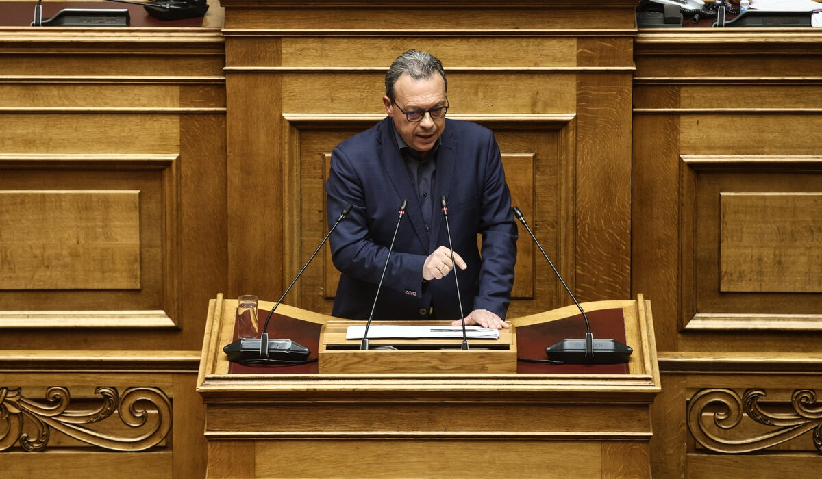 Φάμελλος για Φλωρίδη: Πιο δεξιός από τον Βορίδη έχει καταντήσει