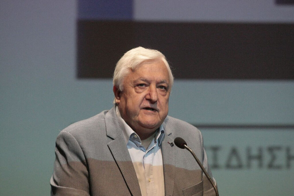 Αλέκος Παπαδόπουλος: Ισοπέδωση
