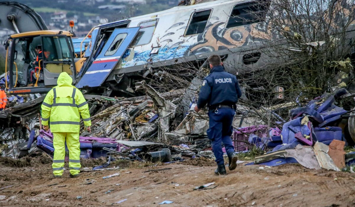 Σύγχυση με τον αριθμό των αγνοουμένων δύο 24ωρα μετά την φονική σύγκρουση στα Τέμπη