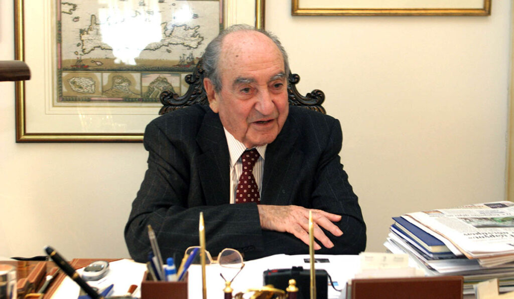 Κώστας Μητσοτάκης: Αποστασία