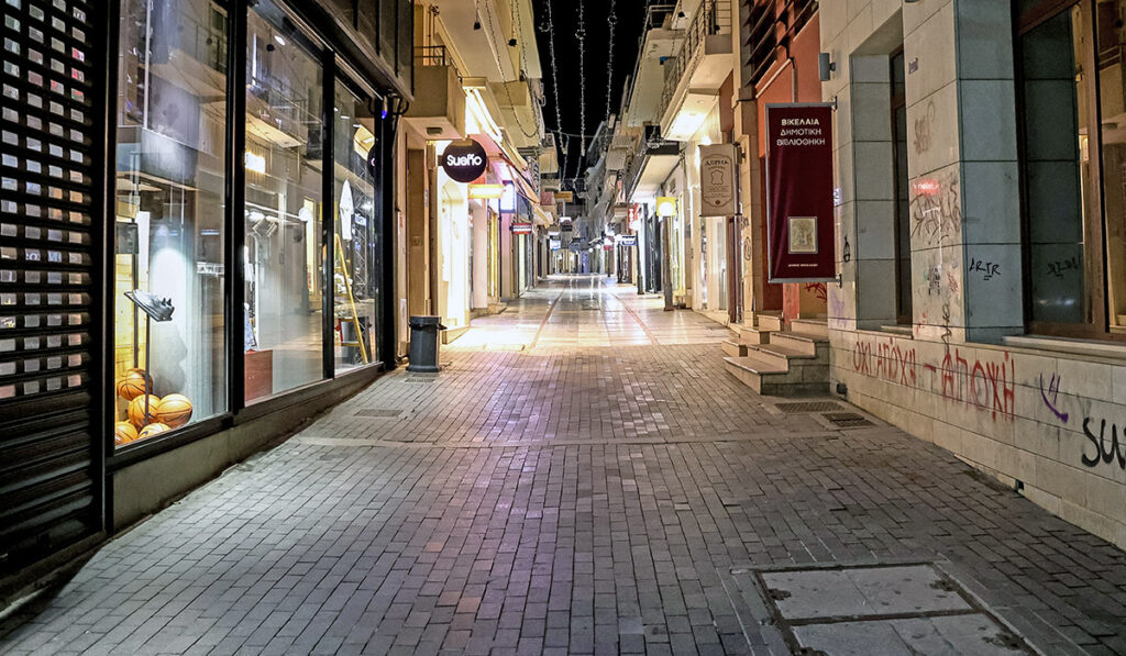 Ηράκλειο: Ξεκίνησε η απαγόρευση κυκλοφορίας και η απαγόρευση μουσικής