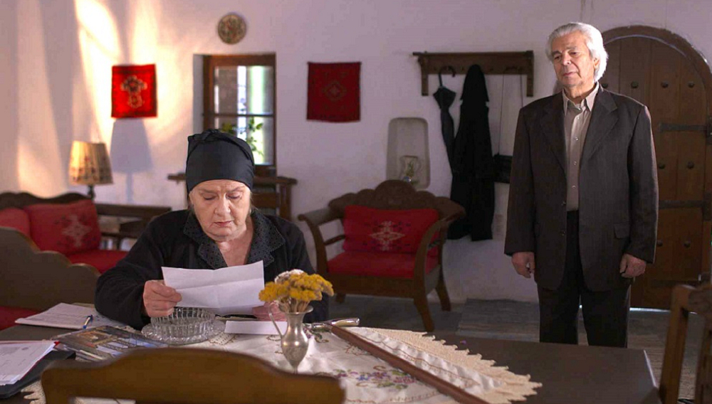 Χαιρέτα μου τον Πλάτανο: Ο Βαγγέλας φεύγει από το χωριό