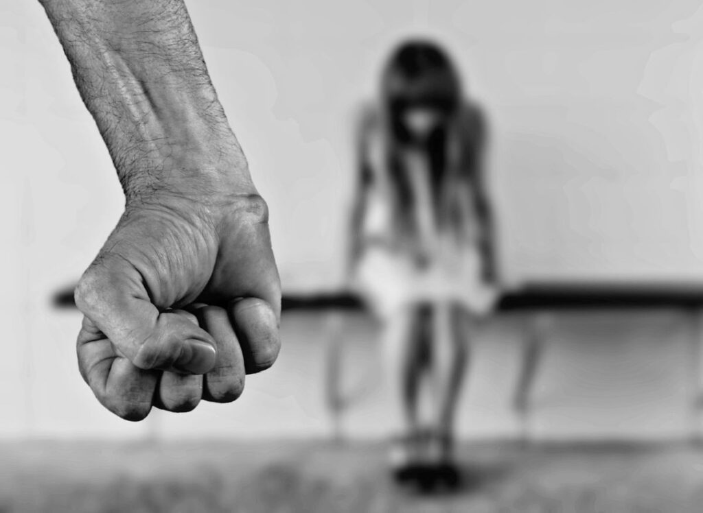 Αναγνωρίστηκαν στη Γαλλία 450 θύματα σεξουαλικής βίας στους κόλπους της Καθολικής Εκκλησίας