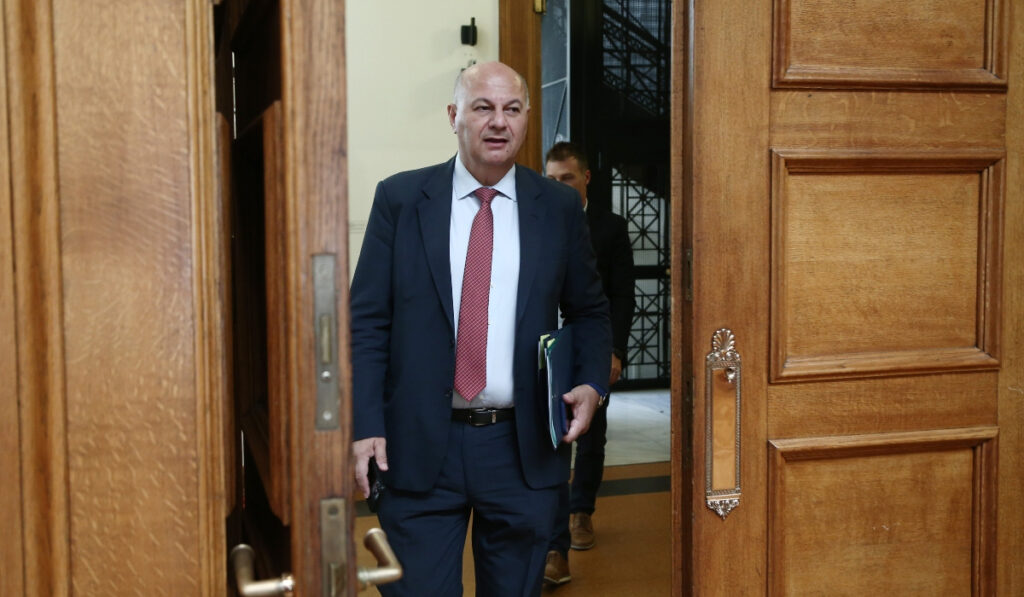 Τσιάρας: Γίνεται κακούργημα η κλοπή σιδηροδρομικού υλικού – Οι ποινές