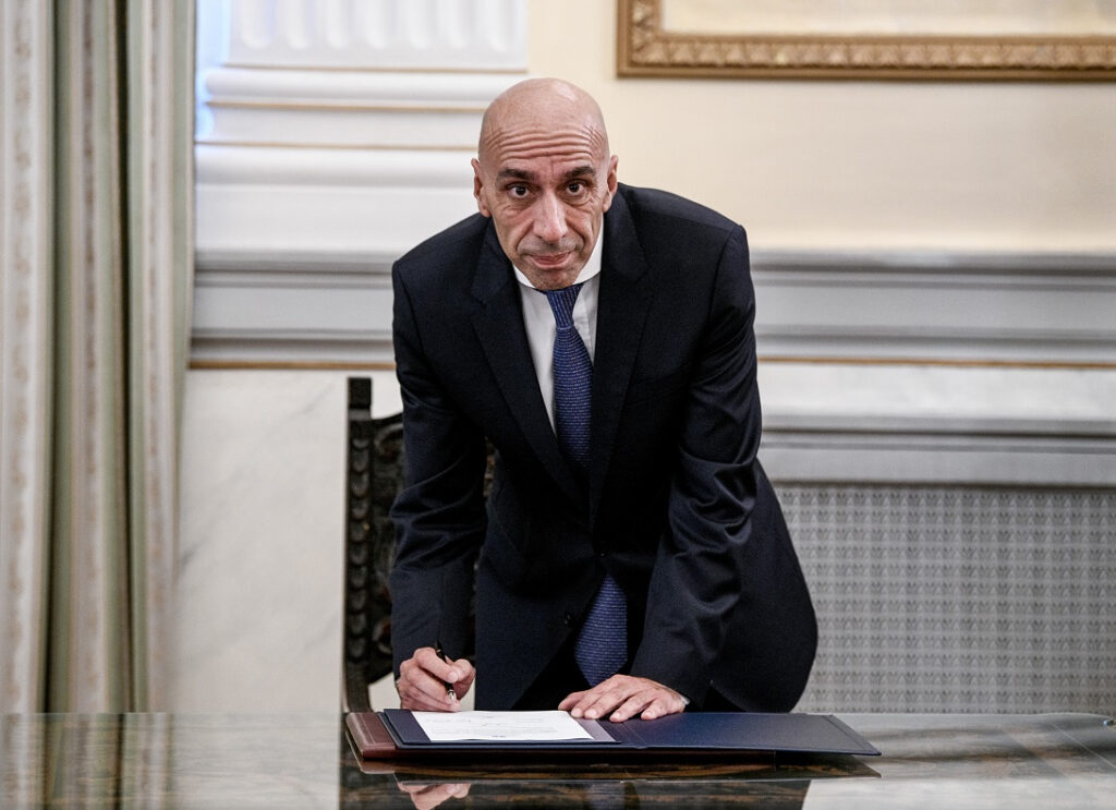 Κοιμήθηκε γενικός γραμματέας, ξύπνησε υφυπουργός… ΕΥΠ ο Μπρατάκος