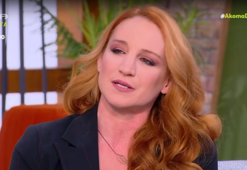 Στεφανία Γουλιώτη: Την πυρηνική οικογένεια δεν τη σκοτώνει το νομοσχέδιο, τη σκοτώνουν τα διαζύγια