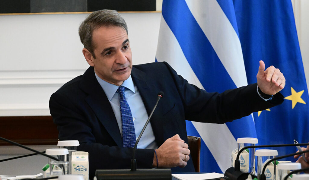 Μητσοτάκης κατά ΠΑΣΟΚ και Ανδρουλάκη: Οι τελευταίες θέσεις τους θυμίζουν ΣΥΡΙΖΑ