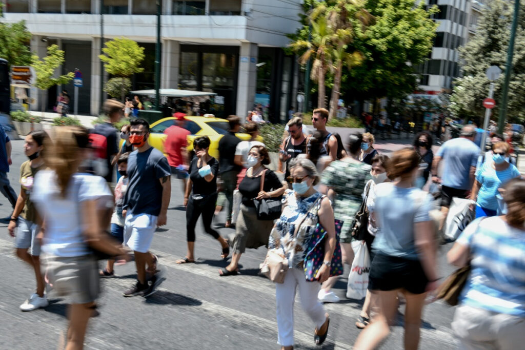 Γεροτζιάφας: «Καμπανάκι» για εμβολιασμό και μάσκες γιατί «έρχεται δύσκολος χειμώνας»