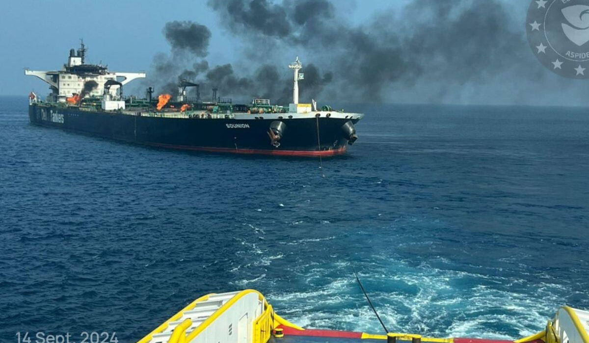 Reuters: «Μπαράζ» απειλητικών email των Χούτι σε ελληνικές ναυτιλιακές – «Ετοιμαστείτε για επίθεση»