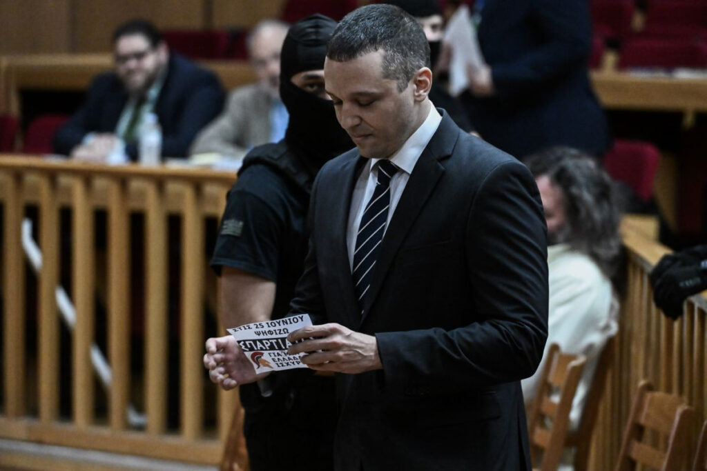 Κασιδιάρης: Βγαίνει τον Φεβρουάριο από τις φυλακές και αναλαμβάνει εκπρόσωπος Τύπου των «Σπαρτιατών»;