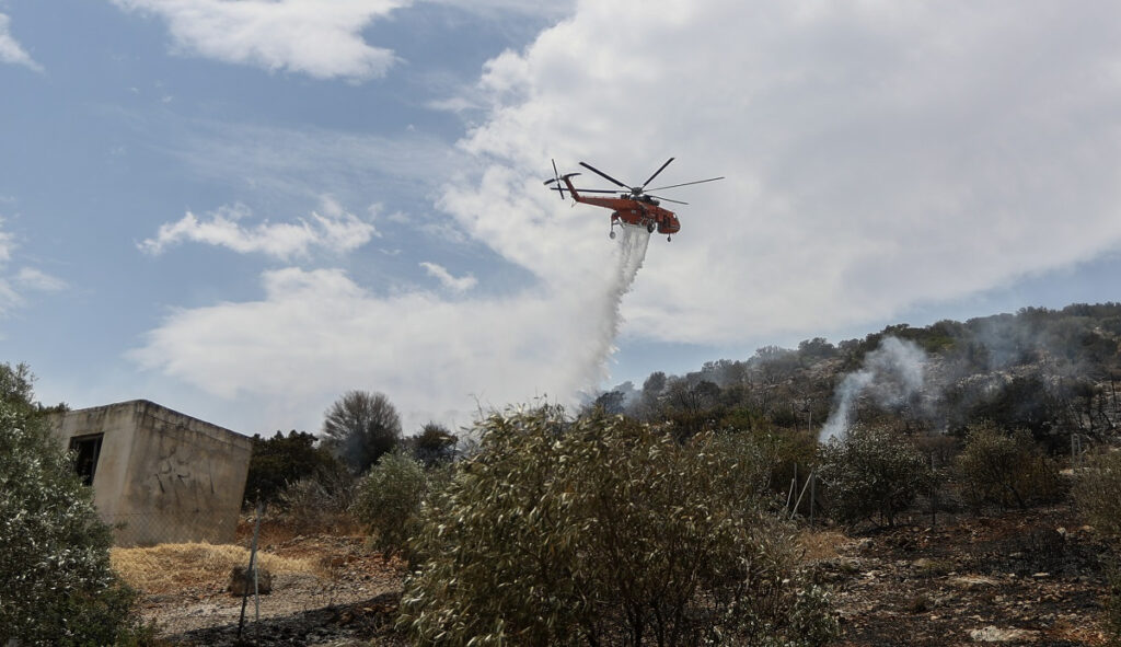 Φωτιές: Υψηλός κίνδυνος πυρκαγιάς και αύριο – Ποιες περιοχές κινδυνεύουν περισσότερο