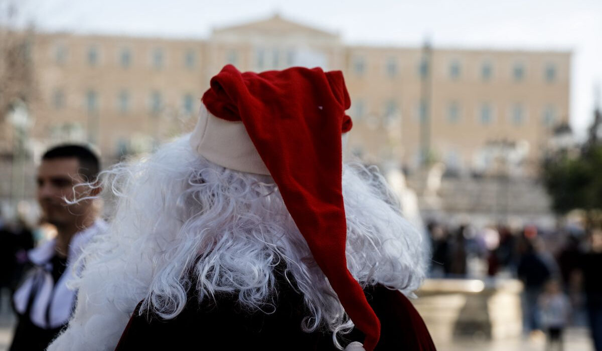 «Ευτυχισμένα Πασχούγεννα»: Θα χιονίσει τα Χριστούγεννα; Νέα πρόγνωση