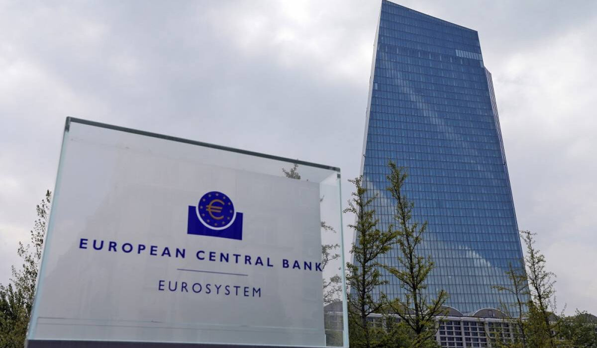 EKT: Ολοταχώς σε αύξηση επιτοκίων
