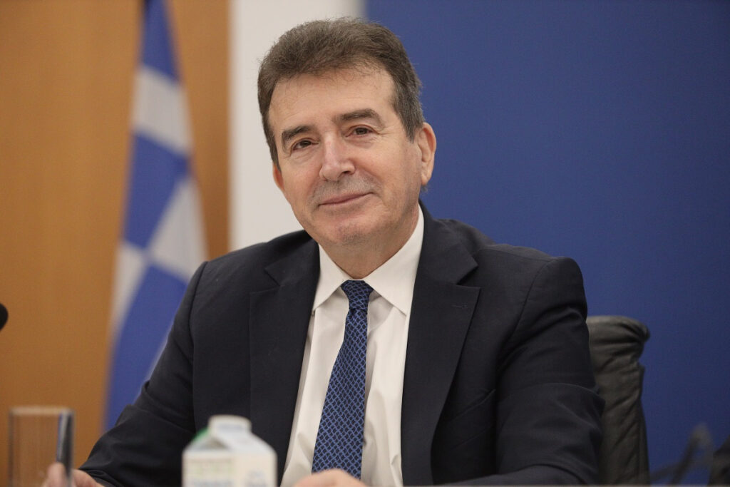 Επτά ιστορίες από το βιβλίο του Χρυσοχοΐδη: Ο Παλαιοκώστας, η επίσκεψη στο Λάνγκλεϊ και ο Γιωτόπουλος