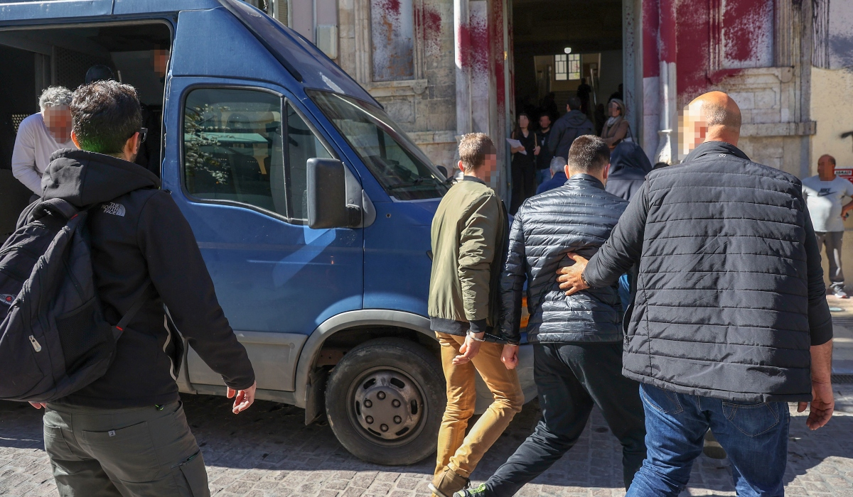 Ηράκλειο: Προφυλακίστηκαν τρεις συλληφθέντες από τη σπείρα αρχαιοκάπηλων