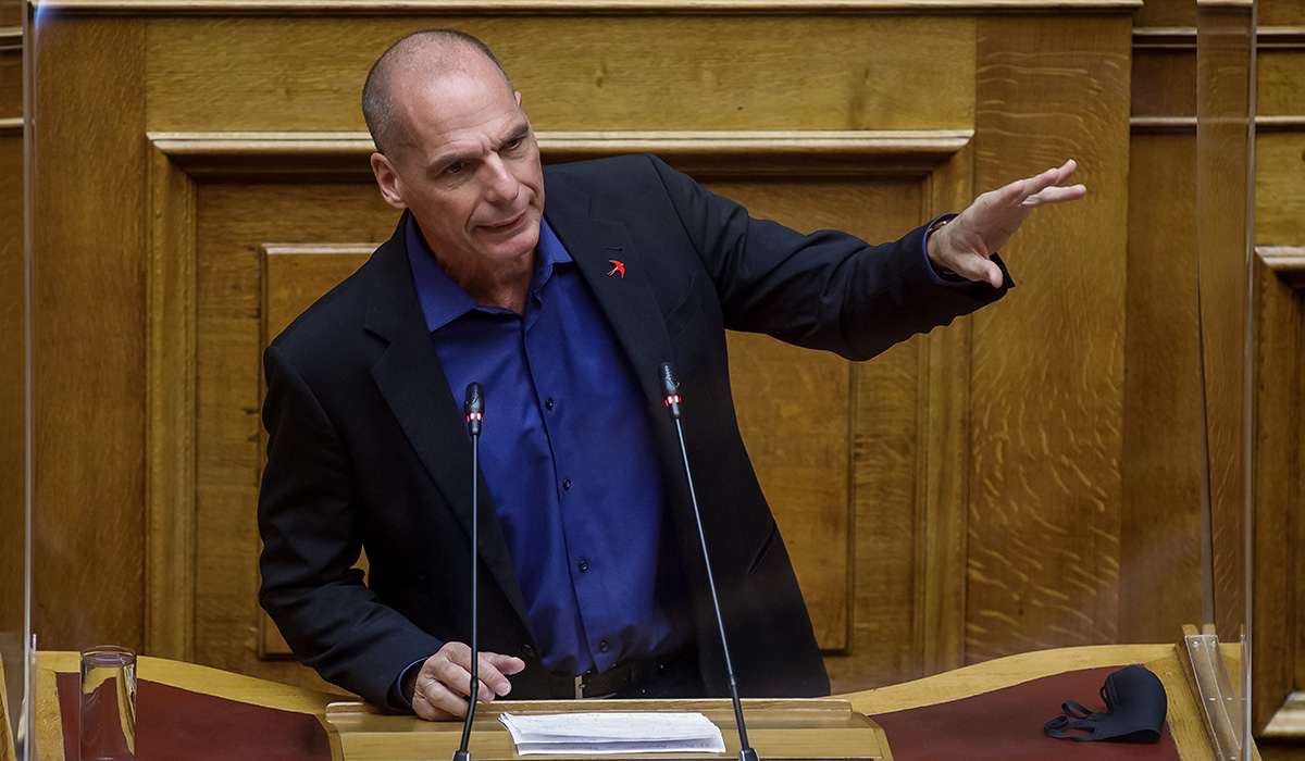 Πρόστιμο 100 ευρώ: Ο Βαρουφάκης…  το είχε προβλέψει στη Βουλή