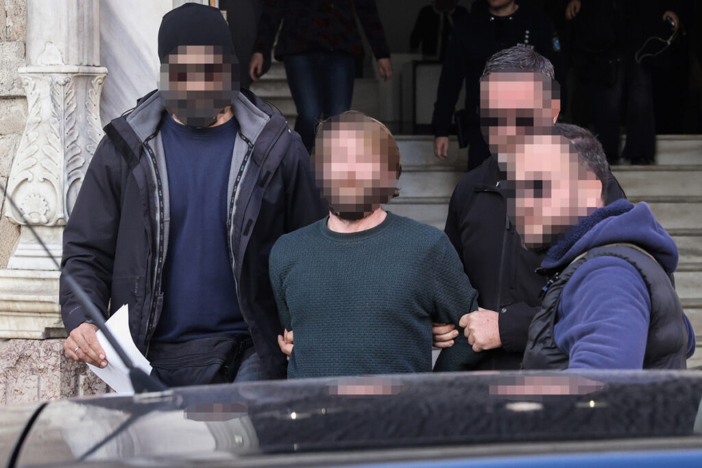 «Η αστυνομία δεν ασχολήθηκε, θα ζούσε η γυναίκα» – Το βίαιο παρελθόν του 33χρονου δολοφόνου στο Ηράκλειο