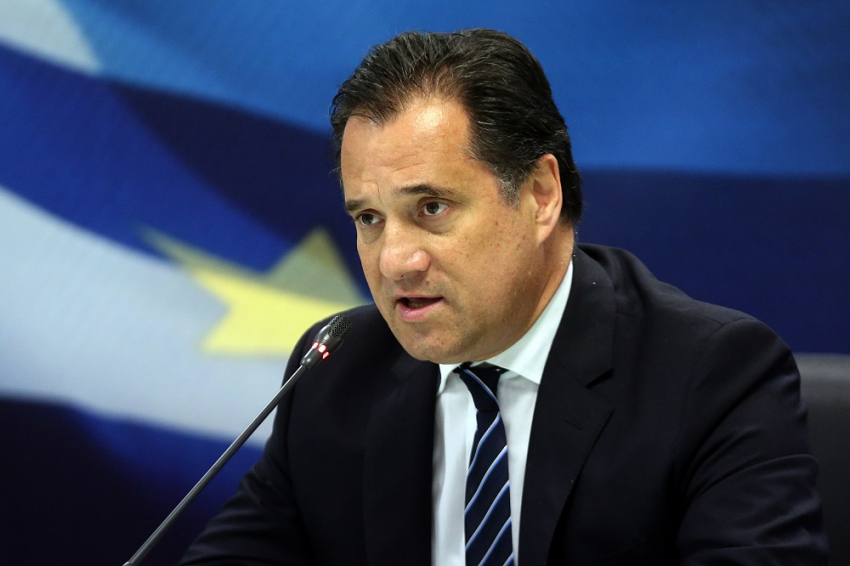Γεωργιάδης: Δεν θεσμοθετείται άνοιγμα καταστημάτων την Κυριακή
