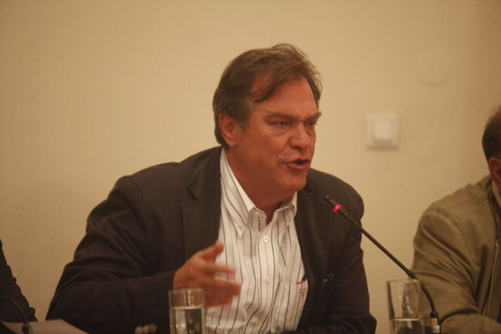 Μετά τον σάλο αποχώρησε από την παράταξη του Γιάννη Σγουρού, ο Σπύρος Χατζάρας