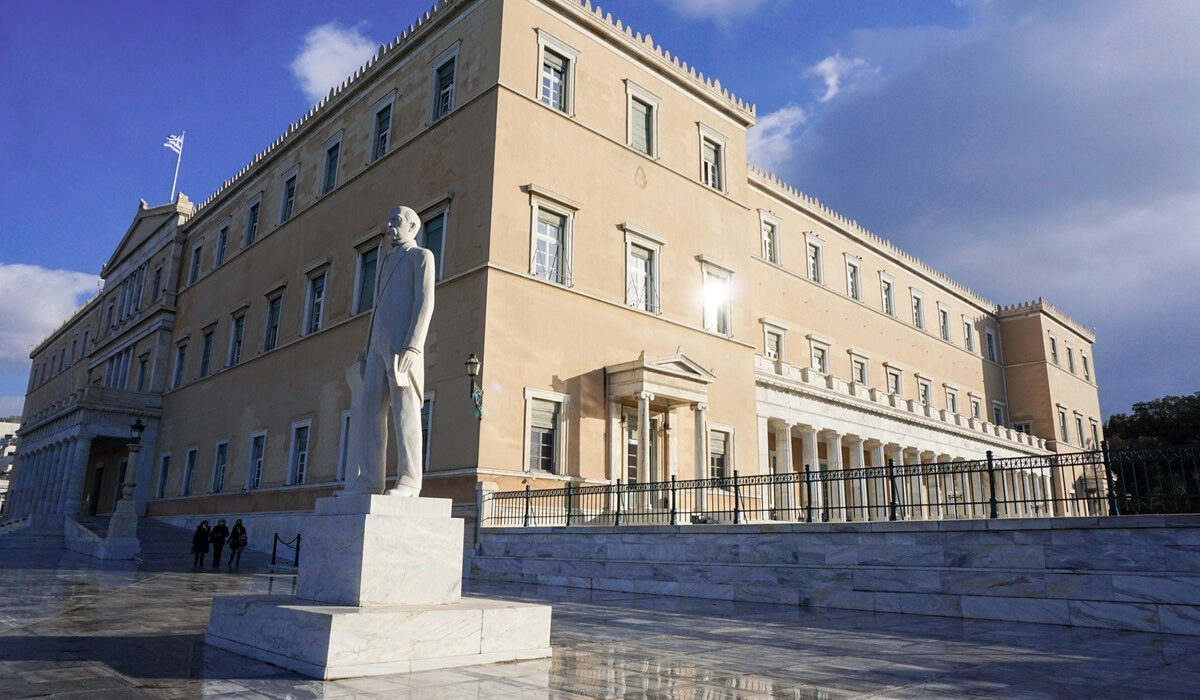 Δημοσκόπηση Opinion: Τέσσερα κόμματα για τη δεύτερη θέση – Πολύ κοντά ΠΑΣΟΚ, ΣΥΡΙΖΑ, ΚΚΕ και «Λύση»