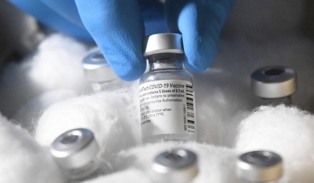 CDC: Κανένας θάνατος νέων από μυοκαρδίτιδα μετά τον εμβολιασμό με Pfizer