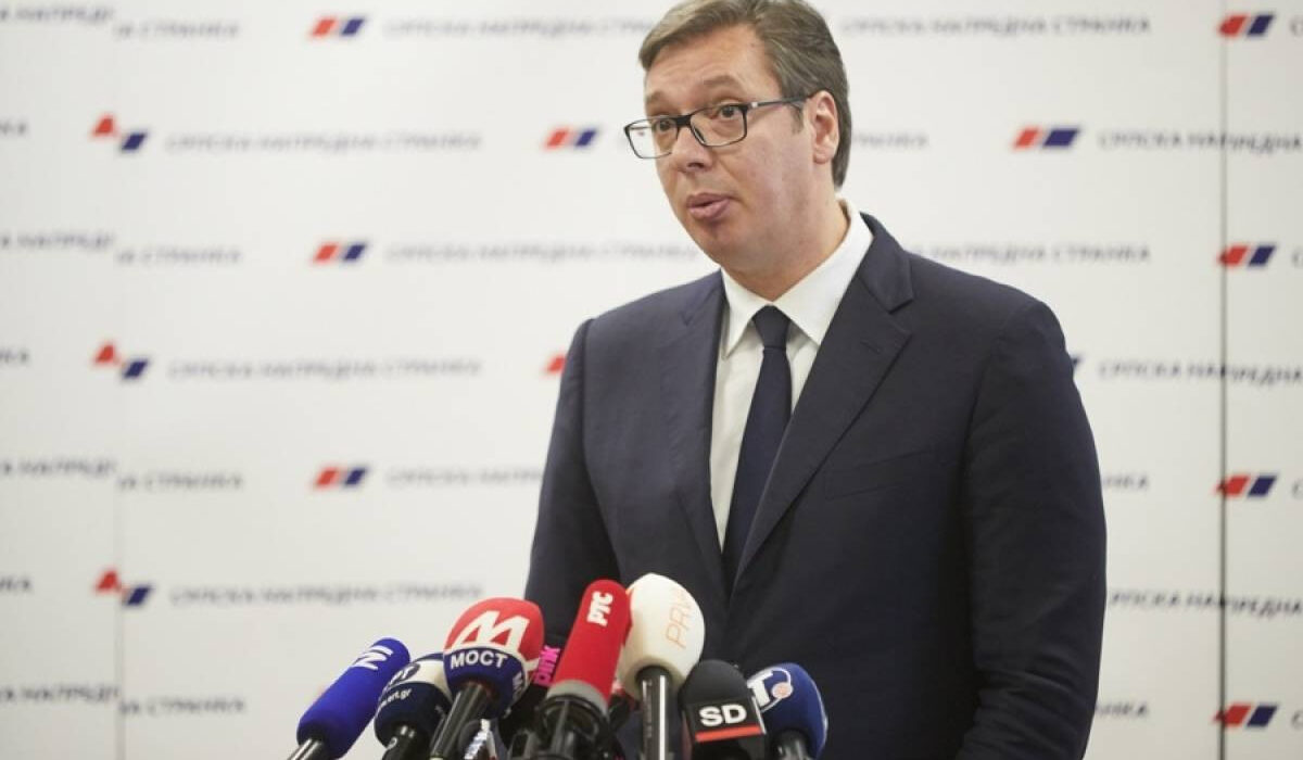 «Καρφιά» από Βούτσιτς: Περίεργη η σύνθεση της συνάντησης στην Αθήνα