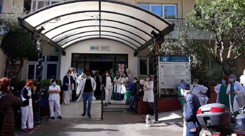 ΕΙΝΑΠ: Απαράδεκτη η μεταβίβαση ευθυνών για την ενδονοσοκομειακή διασπορά στους γιατρούς