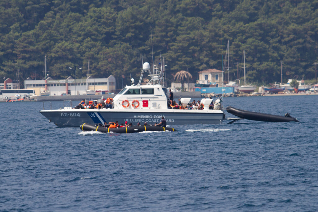 Τραγωδία στη Σάμο: Ναυάγιο με οκτώ νεκρούς μετανάστες – Ανάμεσά τους 6 παιδιά