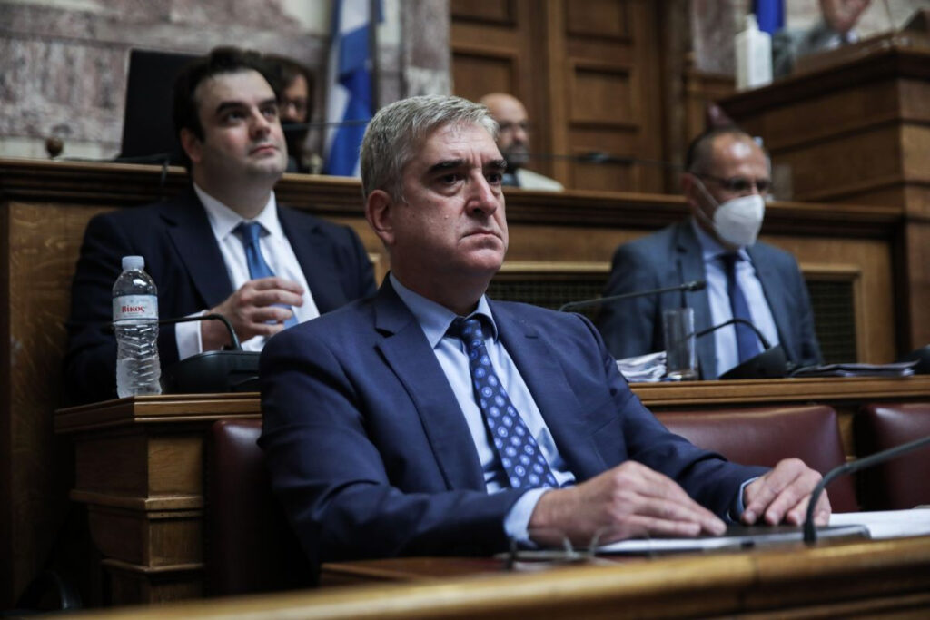 Κοντολέων και Γεραπετρίτης είχαν διαβεβαιώσει την Επιτροπή Θεσμών ότι δεν παρακολουθούνται πολιτικοί