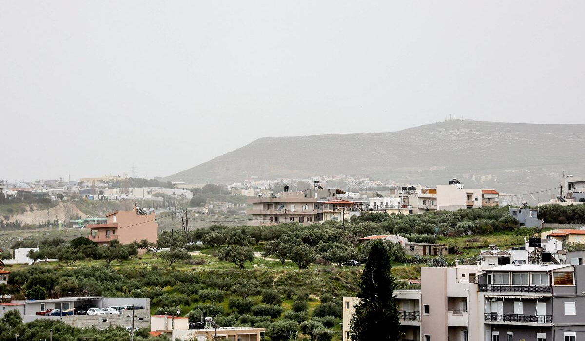 Καιρική «τρέλα»: Με 32άρια ξύπνησαν στην Κρήτη, με 8 βαθμούς η Φλώρινα