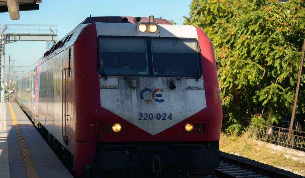 Θεσσαλονίκη: 10 μήνες φυλάκιση σε υπάλληλο του ΟΣΕ για τραυματισμό 15χρονου σε εγκαταλελειμμένο βαγόνι