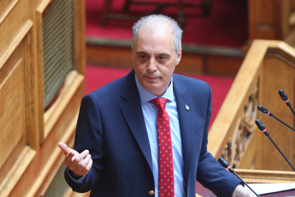 Κυριάκος Βελόπουλος: «Ο Μητσοτάκης παγίδευσε και εργαλειοποιεί τον Αρχιεπίσκοπο»