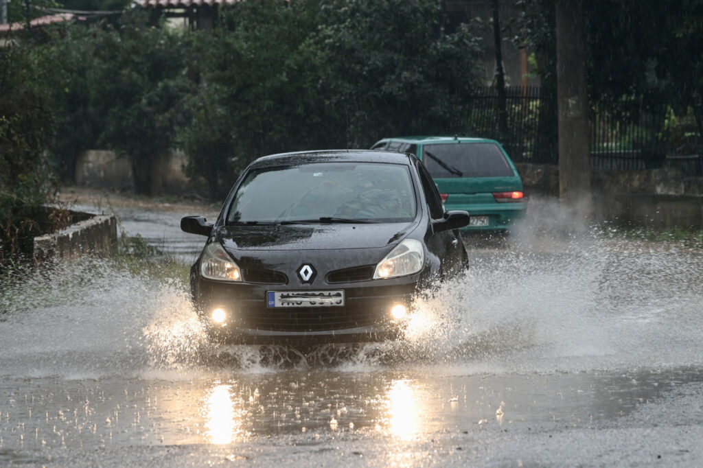 Καιρός – Meteo: Μουντός καιρός με τοπικές βροχές και καταιγίδες την Κυριακή 15/1