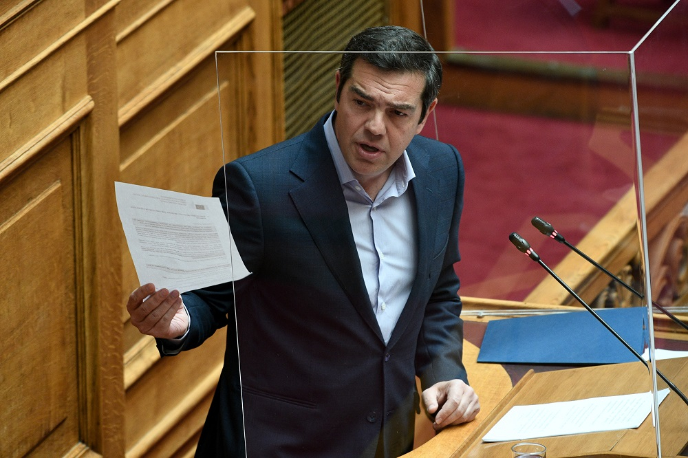 Η ατάκα του Τσίπρα για το… κούρεμα και τους βουλευτές