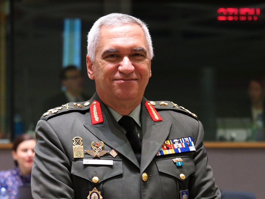 Κωσταράκος: Επιτέλους το «εθνικό μας τυφέκιο», από τους Έλληνες για τους Έλληνες