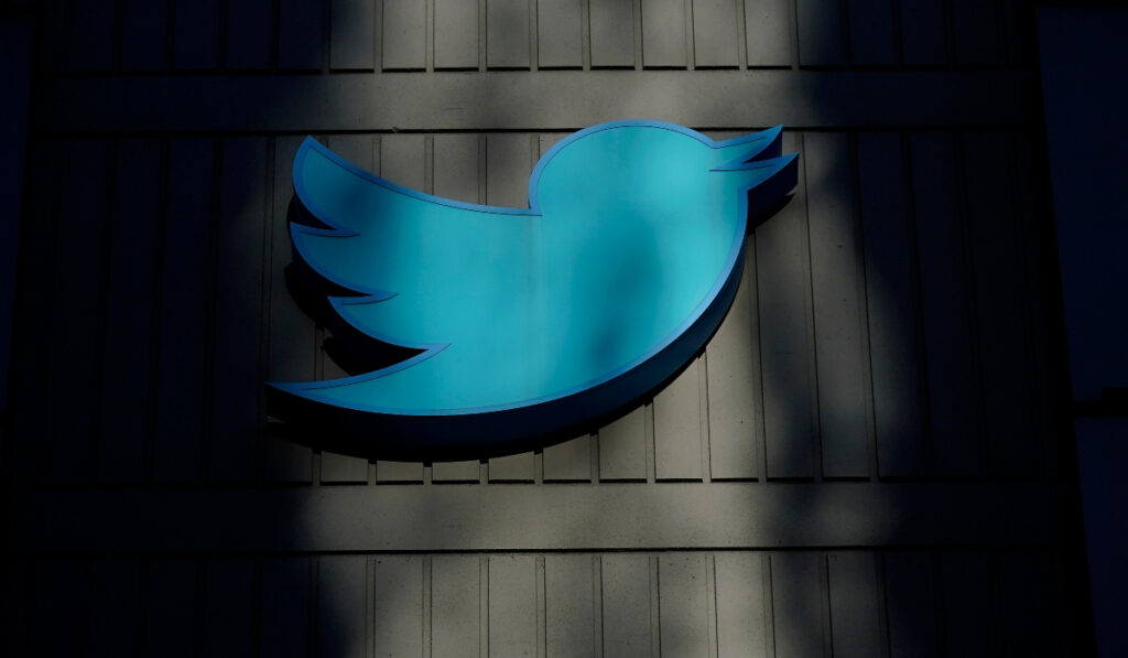 Ο Έλον Μασκ έκανε «λίφτινγκ» στο Twitter – Τέλος το μπλε πουλί, το νέο λογότυπο