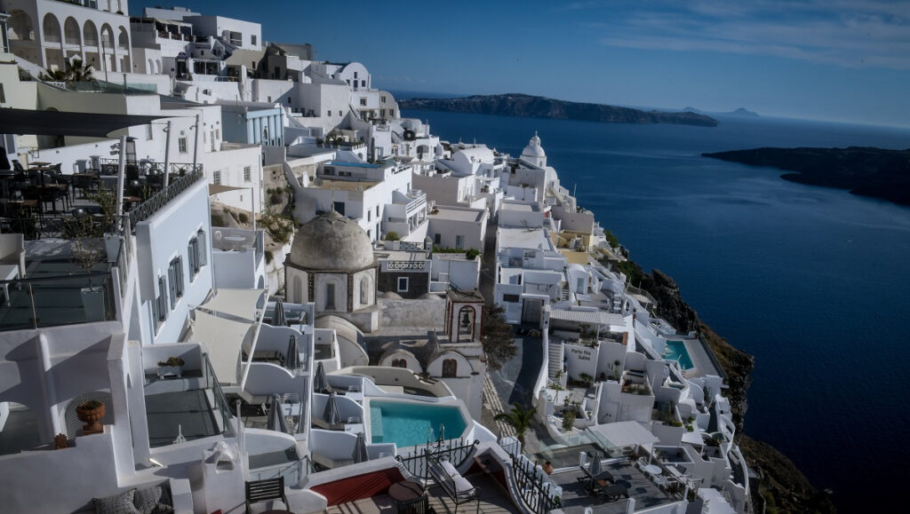 Τουρισμός για Όλους: Τα κριτήρια στην αίτηση και τα ΑΦΜ