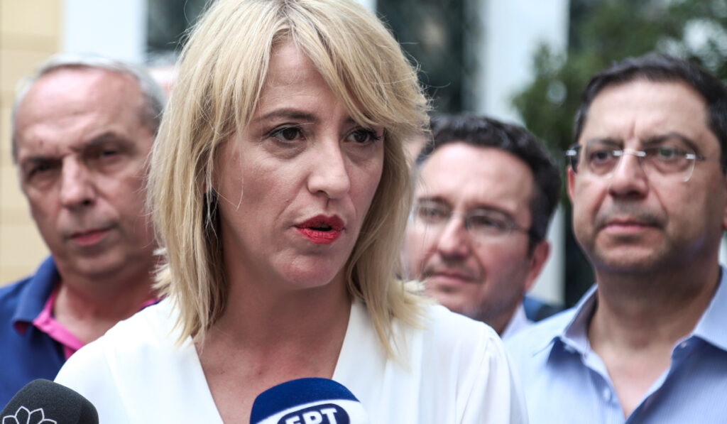 Φωτιά στο Μάτι: «Θέλω να εκφράσω τη συντριβή μου» – Η απολογία της Ρένας Δούρου